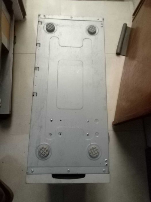 Caixa de computador fixo