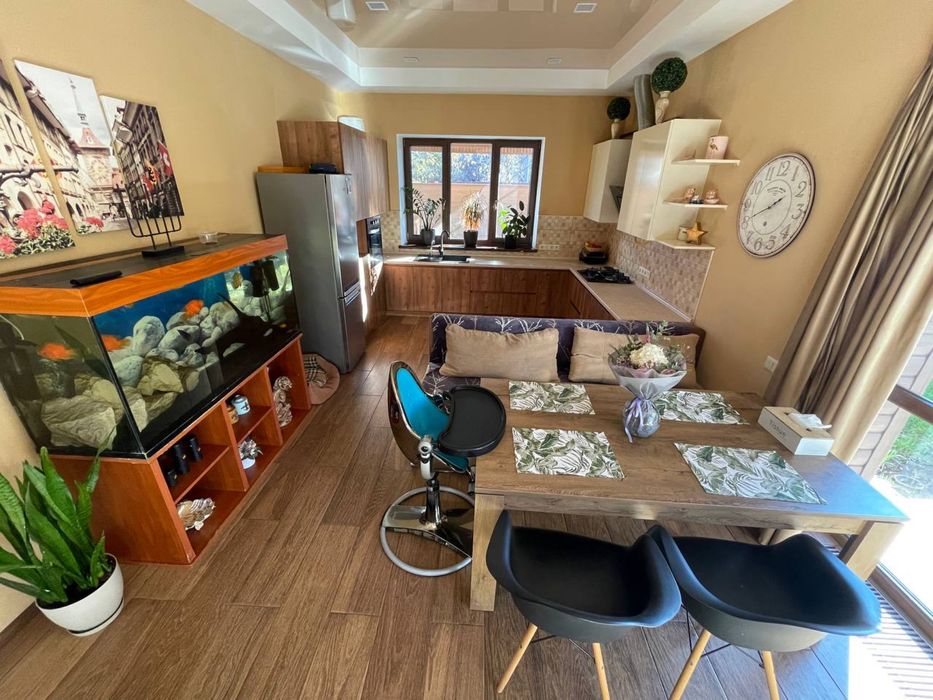 Сдам отдельный дом 130 кв м на 5 сотках на Костанди