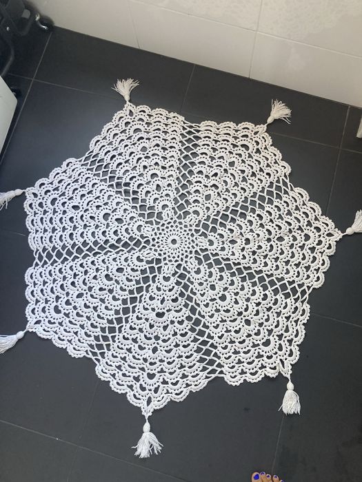 Toalha ou centro de mesa em crochet