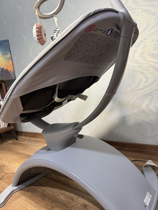 Заколисуючий центр Chicco Comfy Wave