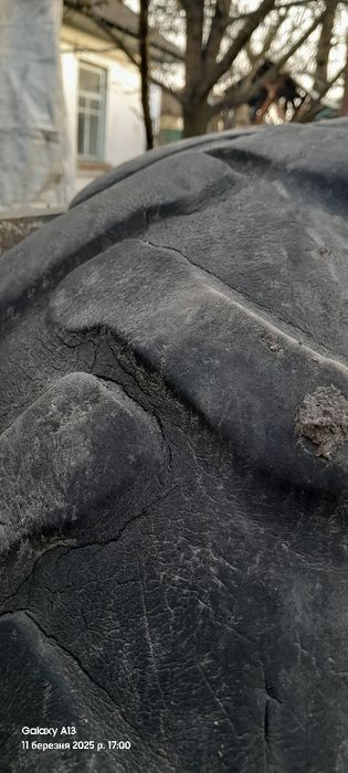 Шина 11.2 28 на т25