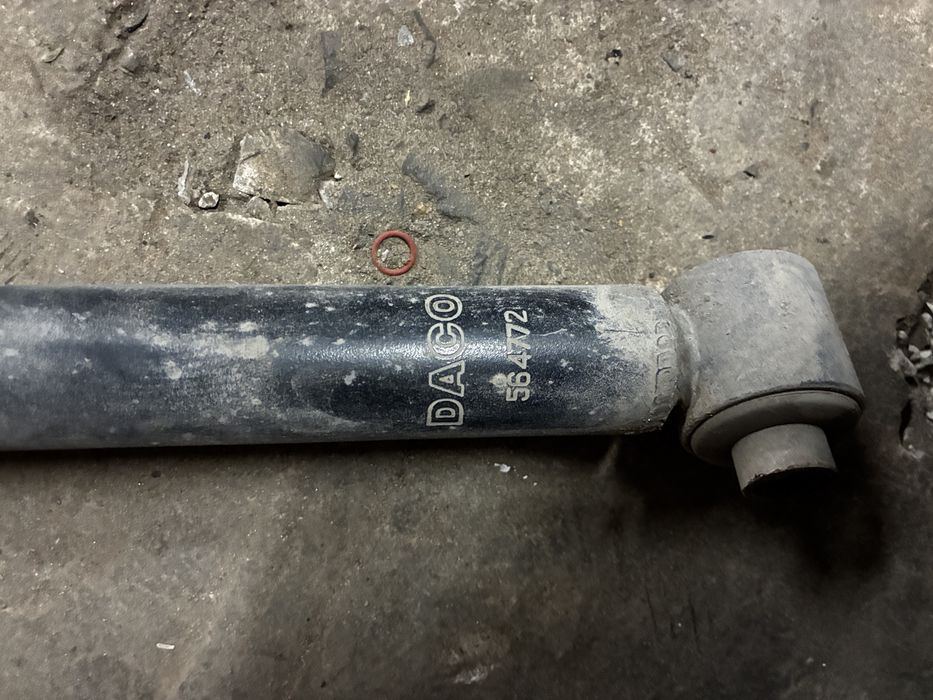 Балка пасат б5, амортизатори задні пружини