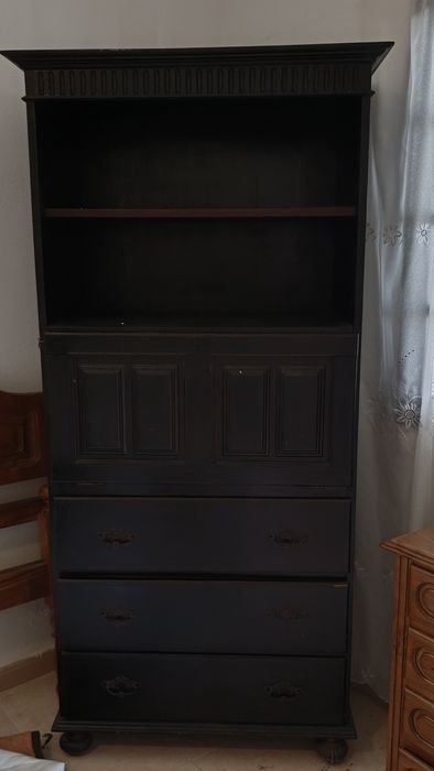 Móvel antigo tipo escrevinha com três gavetas