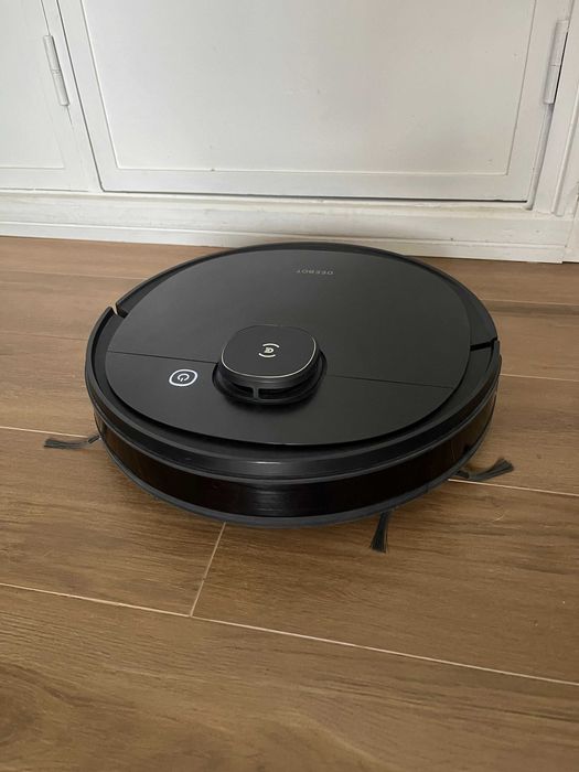 Aspirador Robot DEEBOT OZMO 950