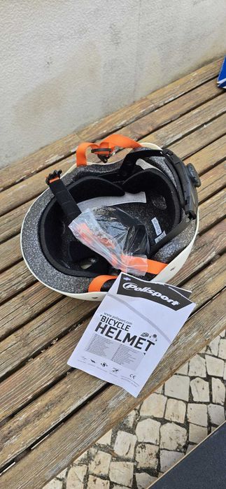 Capacete NOVO POLISPORT Urban Radical Triangles Branco S/M