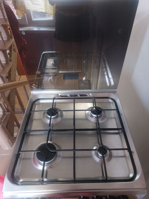 Kuchenka Indesit I6GMH6AG