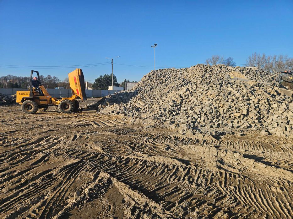 Wozidło terenowe 4x4 6t minikoparka4t wywrotka10t usługi z operatorem