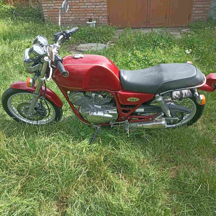 Продам Yamaha SCV250
