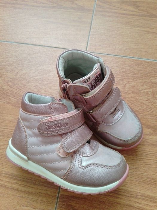 Черевички для дівчинки