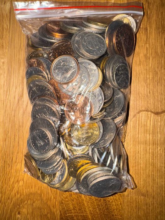Saco de Moedas  - Portuguesas e Estrangerias - 1kg