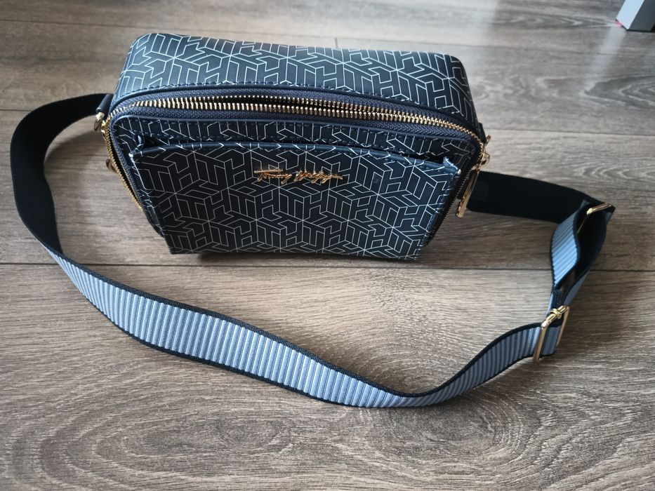 Tommy Hilfiger torebka cross body