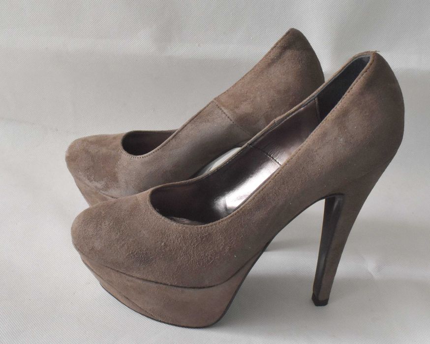Szpilki Primadonna 40 brązowe zamszowe obcas 14 cm eleganckie