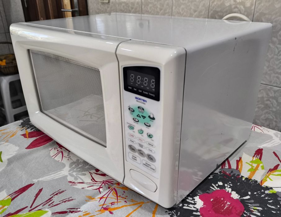 Microondas Digital Worten,  com Grill, a funcionar!!!
Sem ferrugem.

U
