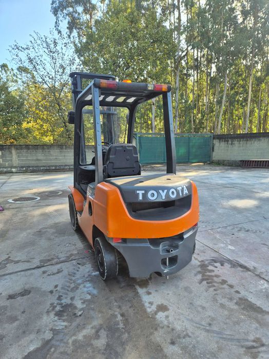 Empilhador Toyota