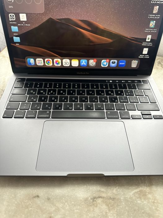 Продам макбук про 13 2020 16gb/1Tb