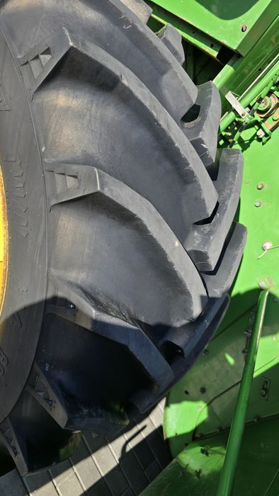 комбайн John Deere 1042/джондир1042