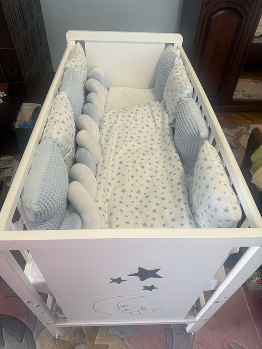 Дитяче ліжечко-колиска