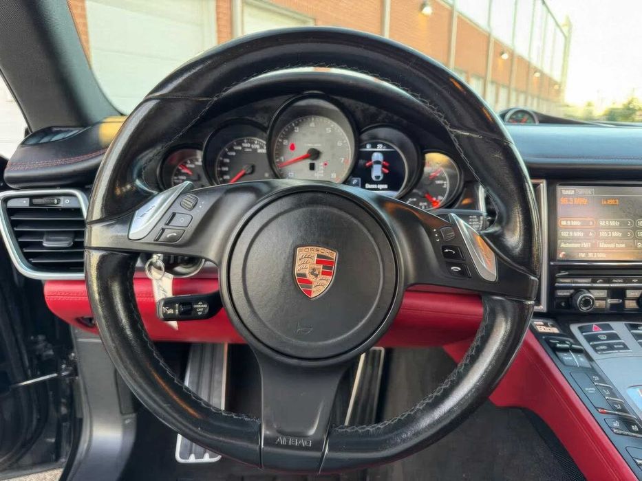 Porsche Panamera 4S      2015