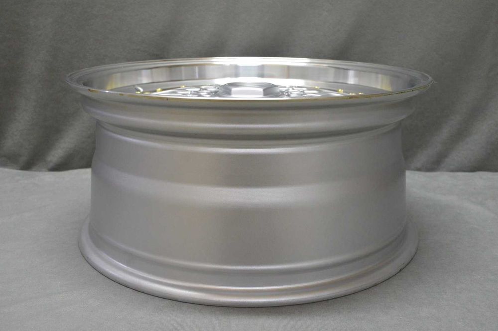 Felgi DARE RS 18'' 9,5J ET38 5x100/5x114,3 SL Golden Rivets