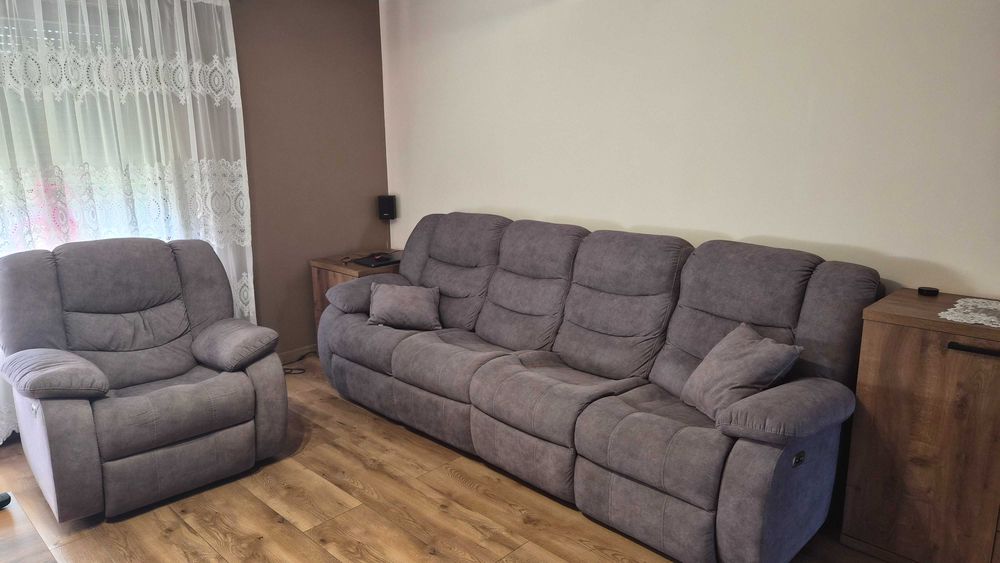 Komplet wypoczynkowy sofa 4 osobowa + fotel z funkcją relax