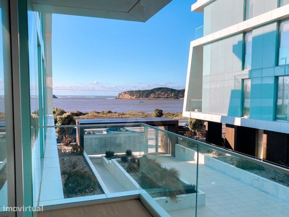 Apartamento T3 com Vista Mar em São Martinho do Porto