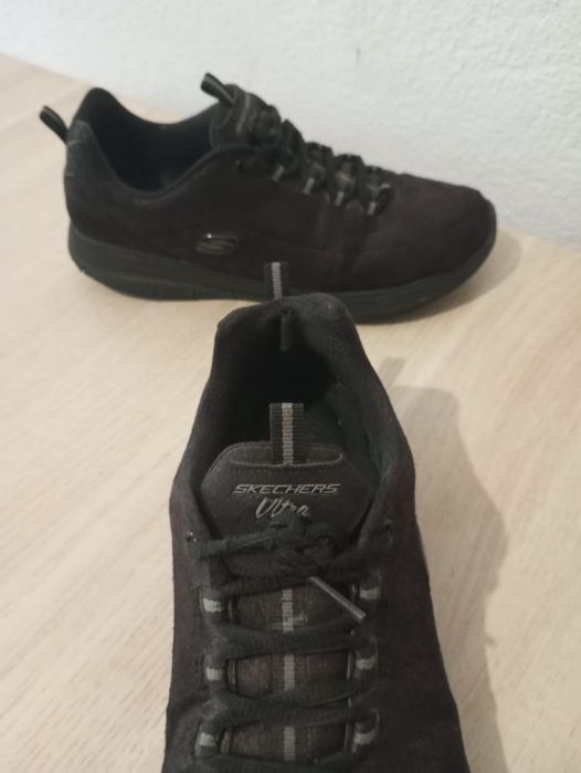 Ténis Skechers Tamanho 39