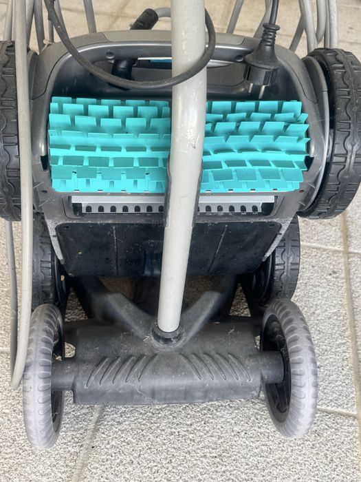 Robot piscina com fios