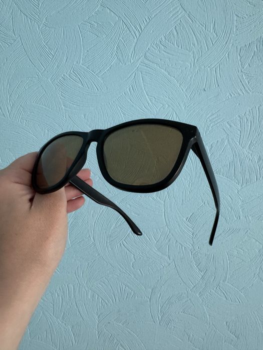 Сонцезахисні окуляри