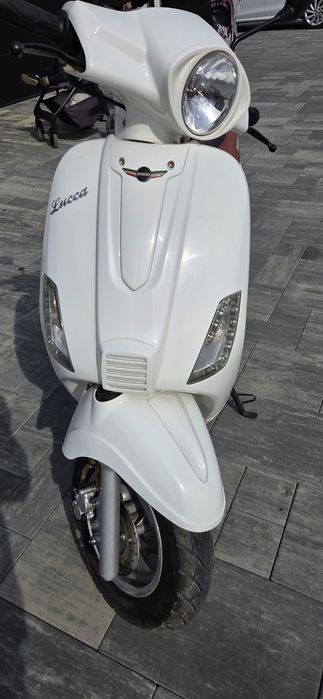 Skuter RAZZO 125