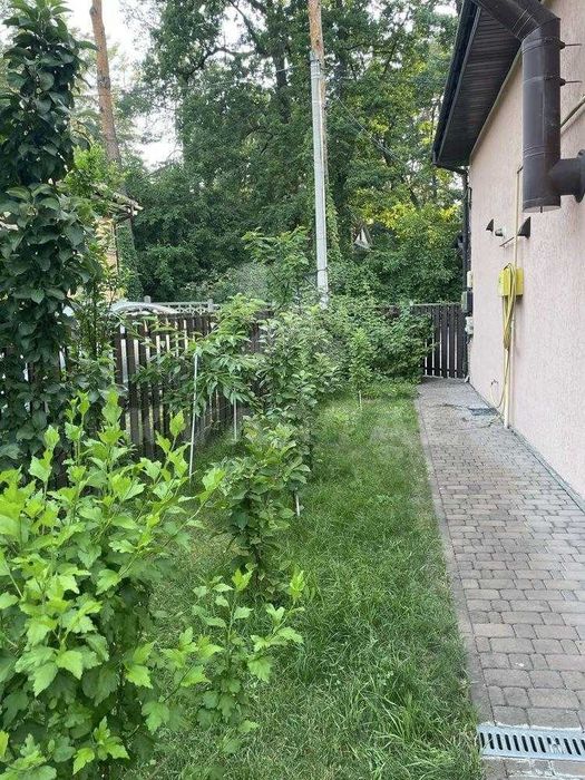 Дуплекс з ремонтом і гаражем
