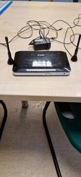 Router SIM  Dwr 921 ,dwie  mocne anteny
