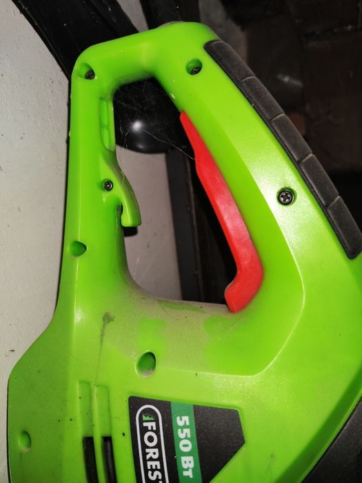 Кусторіз Foresta 550 Ват