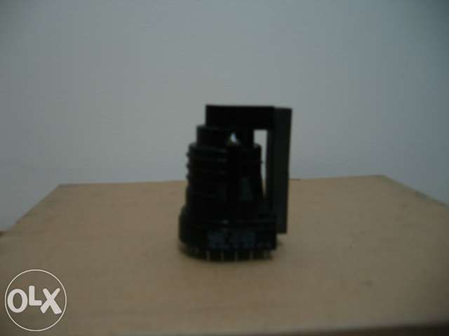 Transformador de linhas grundig fbt 13743 = hr 5705 (fbt13743 = hr5705