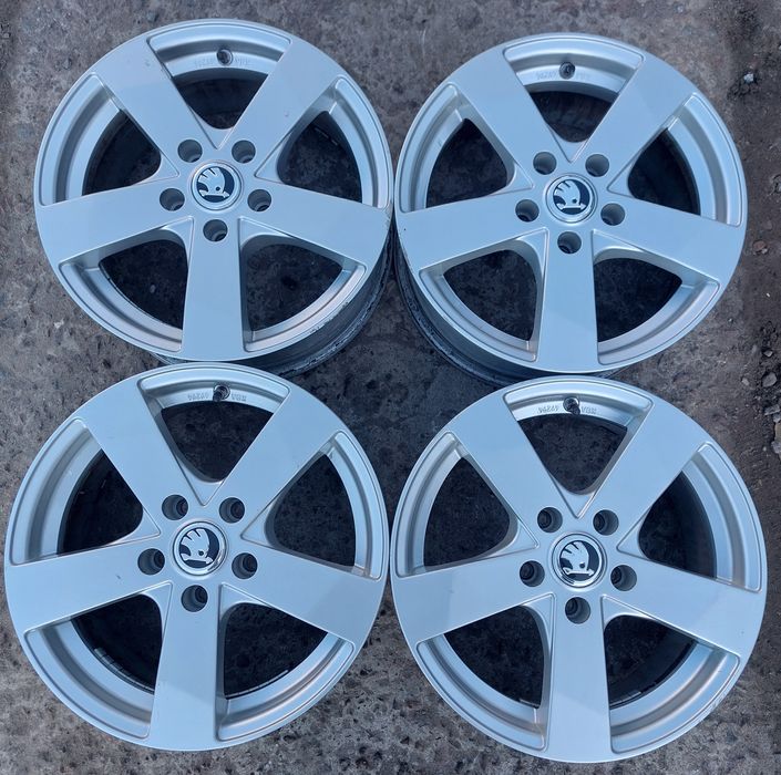 5 112 R16 Scoda Octavia Superb Yetti