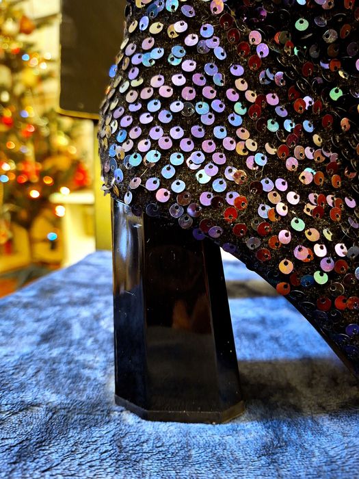 Botas pelo tornozelo com lanteloujas