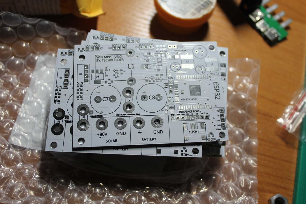 Плата для збірки MPPT-контролера Project Fugu від TechBuilder