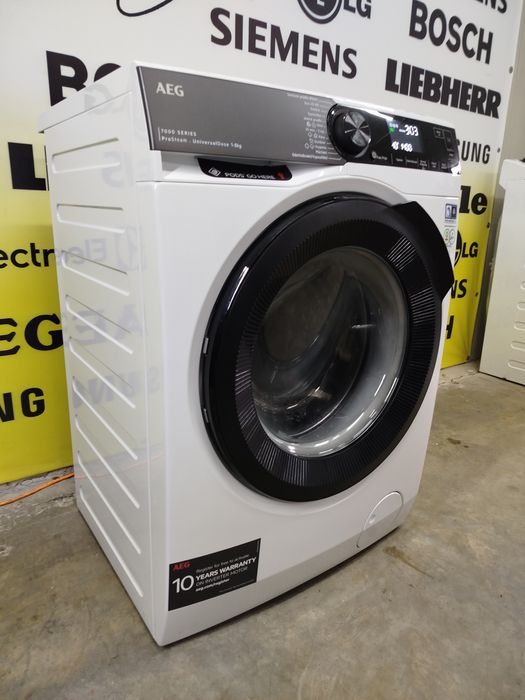 Пральна машина фірми AEG