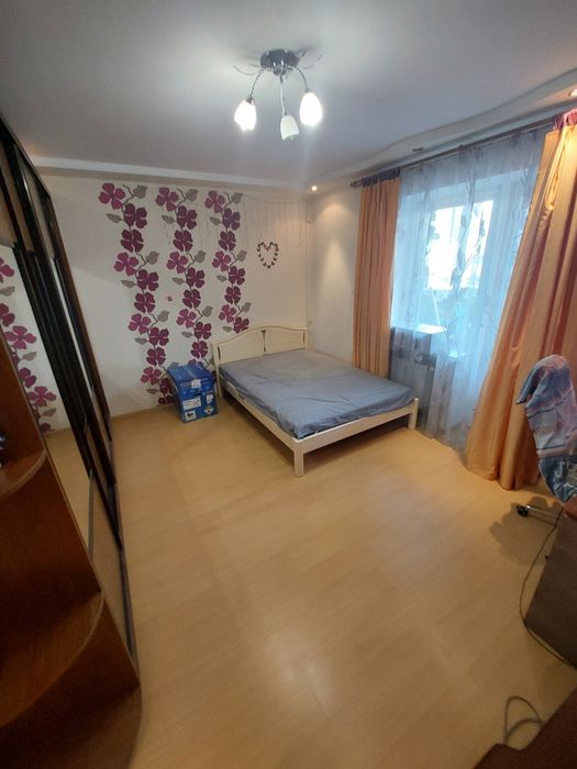 Продаж 3 кімнатна  квартира  новобудова вулиця Садова