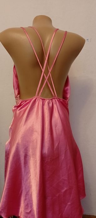 Шелковый пинюар скружевом