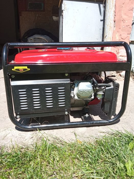 Продам генератор 3Кв