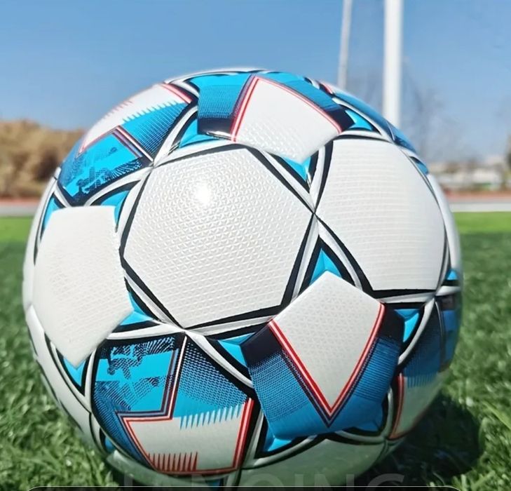 Продам профессиональный футбольный мяч select