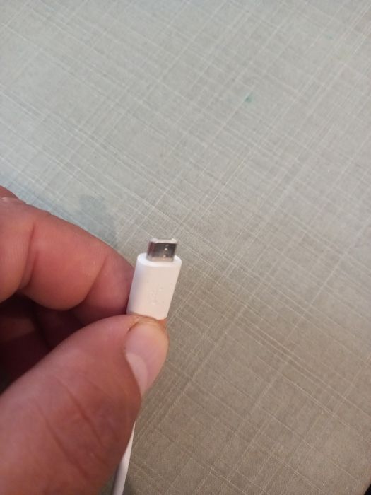 Cabos e carregadores telemoveis