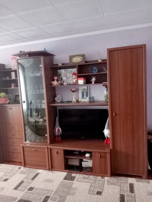 Продається  меблі для вітальні