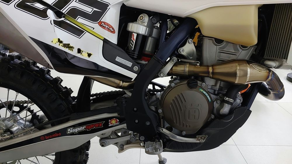 Мотоцикл Husqvarna FX 350 2019 року.