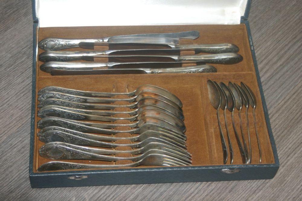 набор столового серебра СССР 1967 ЗіД 24 предмета