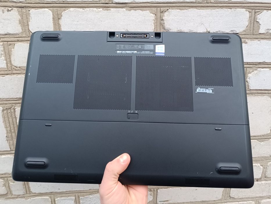 16гб відеокарта ігровий ноутбук DELL (i7 7820HQ/32/512/P5000 16GB)