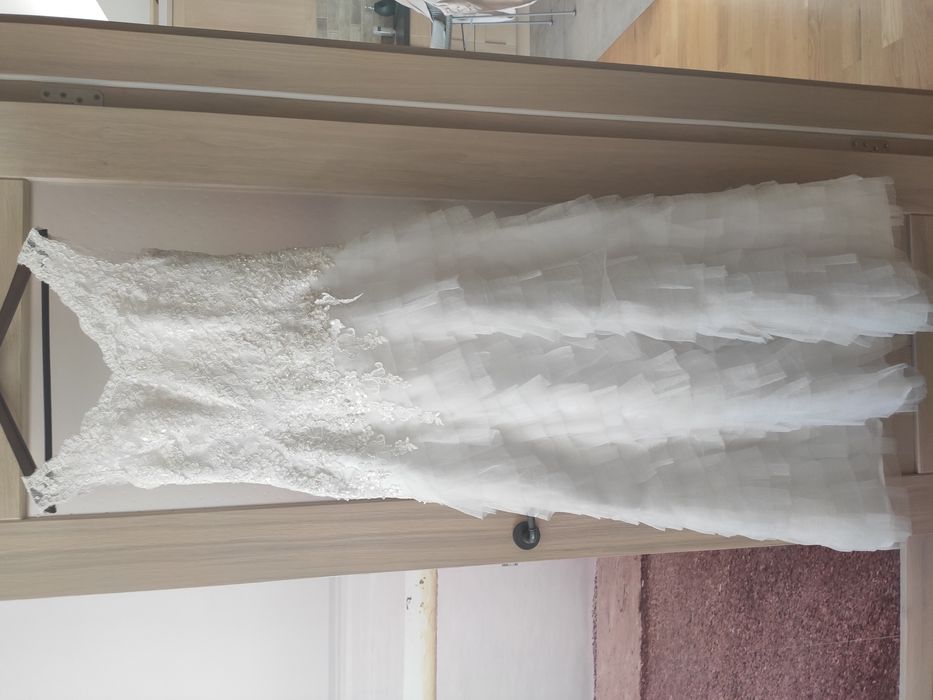 Suknia ślubna z dodatkami