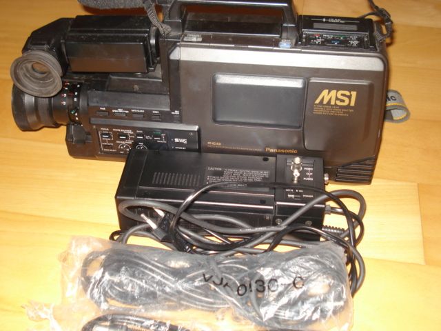 Panasonic NV-MS1E VHS Recording Camera with Case64584639158531124