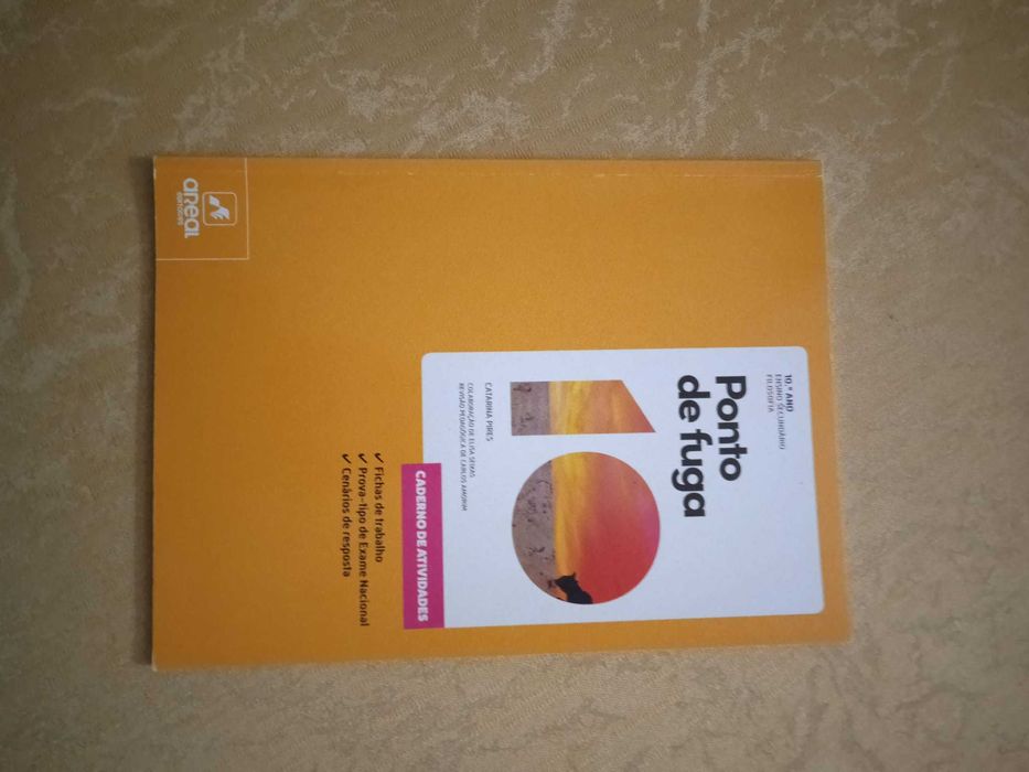 Caderno  - Ponto de Fuga 10 - Filosofia 10 - 10.º ano
