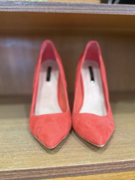 Продаю туфлі лодочки